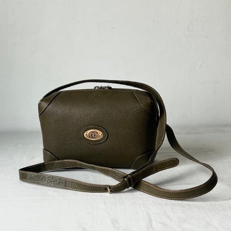 GUCCI  オールドグッチ 70s クレストタグ オーバルインターロッキング レザー ミニショルダーバッグ オリーブ ミリタリーグリーン 本革 ゴールド金具 made in italy 良品