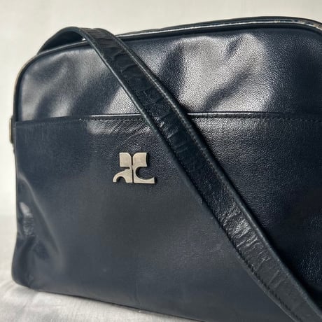 courrèges オールドクレージュ 70s80sヴィンテージ 本革 レザーショルダーバッグ ダークネイビー メタルACロゴ  フランス製 made in france