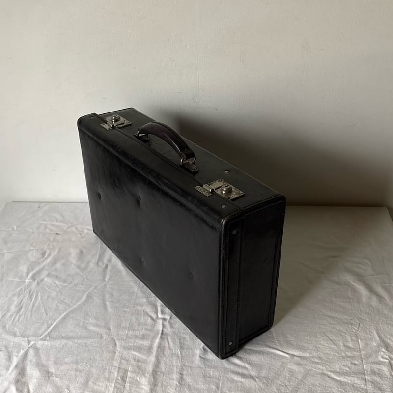 60s-70s ヴィンテージ レザー トランクケース ブラック/シルバー金具