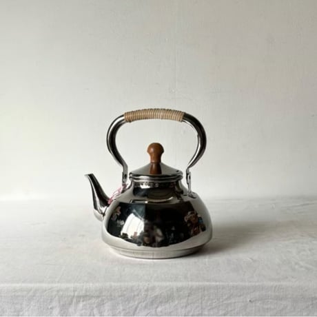 FINE KETTLE ファインケトル morico モリコ (森井金属興業) 18-8ステンレス ケトル 籐巻きハンドル 2.0L 新潟燕三条  未使用・元箱タグ付
