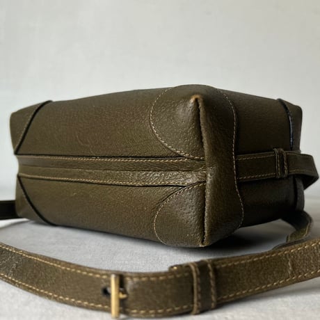 GUCCI  オールドグッチ 70s クレストタグ オーバルインターロッキング レザー ミニショルダーバッグ オリーブ ミリタリーグリーン 本革 ゴールド金具 made in italy 良品