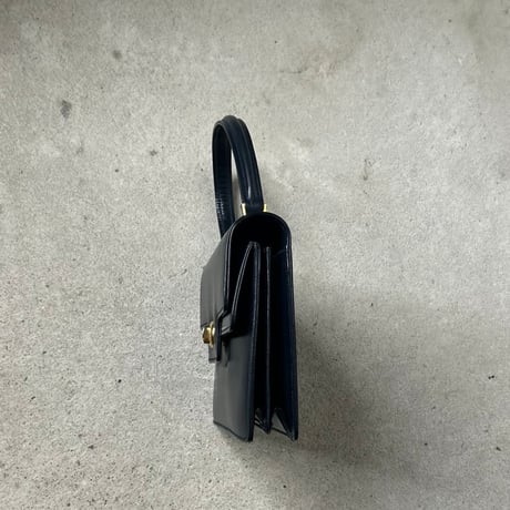 GUCCI  オールドグッチ 70sヴィンテージ ボックスカーフ ケリー型Wフラップハンドバッグ 筆記体ロゴ ダークネイビー/ゴールド金具  付属品(保存袋 付属ミラー)有 極美品