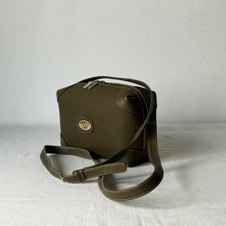 GUCCI  オールドグッチ 70s クレストタグ オーバルインターロッキング レザー ミニショルダーバッグ オリーブ ミリタリーグリーン 本革 ゴールド金具 made in italy 良品