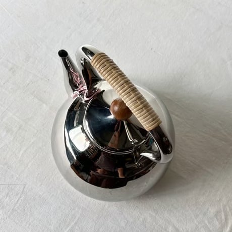 FINE KETTLE ファインケトル morico モリコ (森井金属興業) 18-8ステンレス ケトル 籐巻きハンドル 2.0L 新潟燕三条  未使用・元箱タグ付