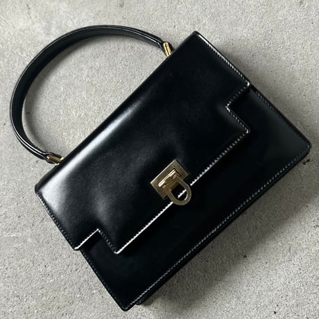 GUCCI  オールドグッチ 70sヴィンテージ ボックスカーフ ケリー型ハンドバッグ 筆記体ロゴ ブラック/ゴールド金具  付属品(保存袋 レザーミニポーチ フラッシャー)有 極美品