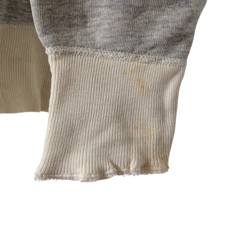 1950s–60s RUSSELL “SHAWNEE TENNIS” Two-Tone Sweatshirt / USA製 前V ラバープリント ヴィンテージスウェット
