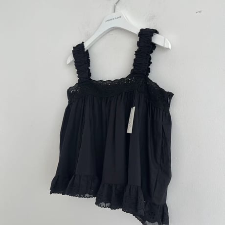 frill flare blouse/2カラー　理恵アイボリー着用