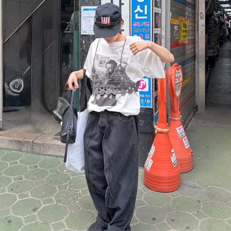 1042 Burapi Graphic Tee/2カラー