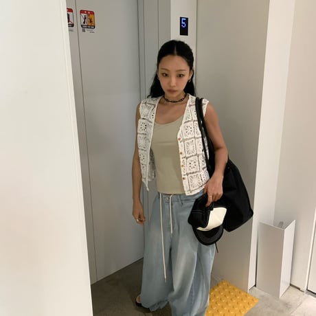 0919 light color wide denim