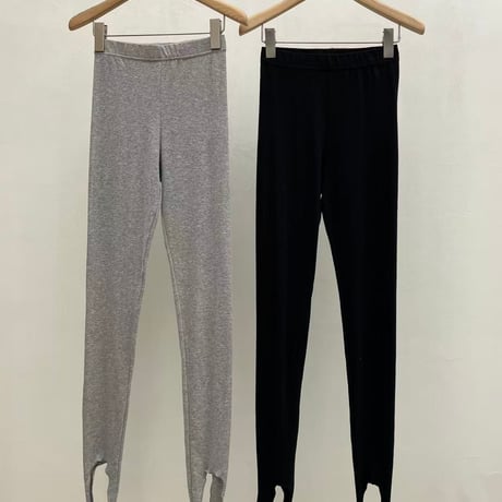【早期お届け★数量限定】Stretch Stirrup Leggings /2カラー