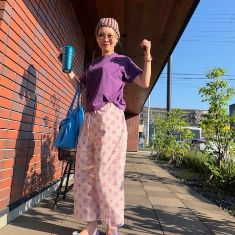 【即納】　eee ♥️rosęliberty crop pants2カラー