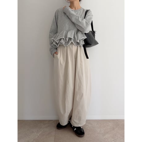 frill hem sweat / gray