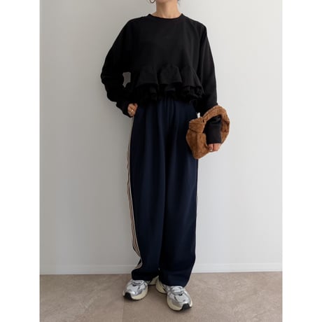 frill hem sweat / black