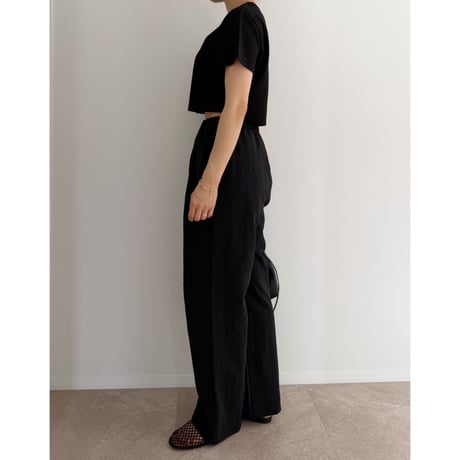 《AMIE original》ショート丈TOPS / black