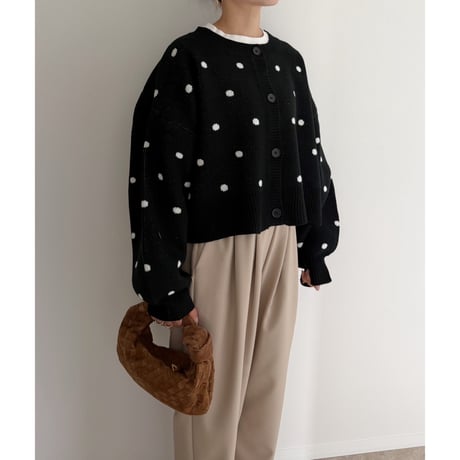 コンパクト丈ドット柄knit / blalk