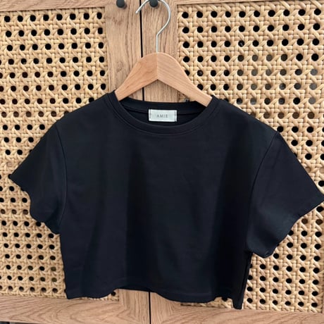 《AMIE original》ショート丈TOPS / black