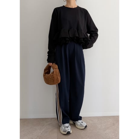 frill hem sweat / black