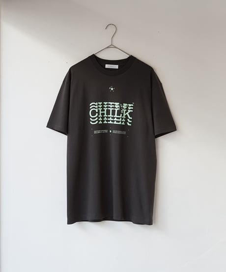 CHILK 5th anniversary T-shirt (SUMI) × sticker set