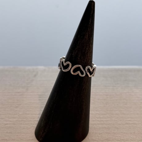 2608RG0829 / Heart shape line ring（Silver）