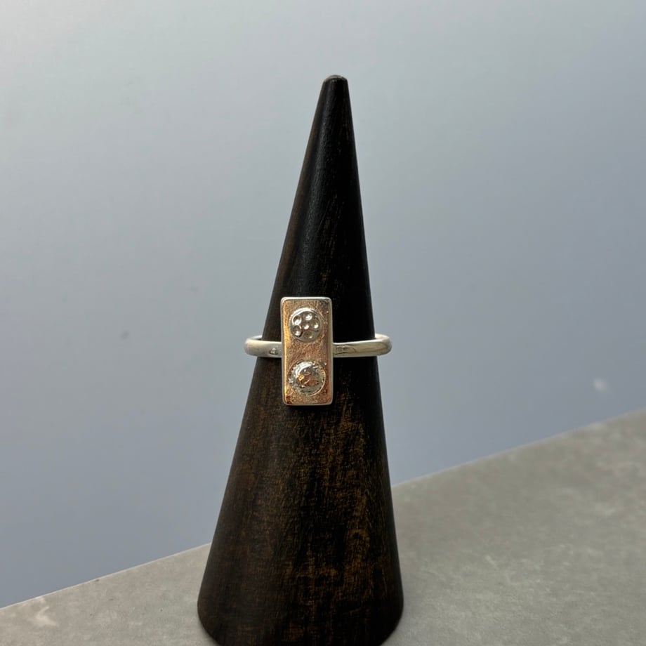 6abe18f89d06a998ef6e7ddc