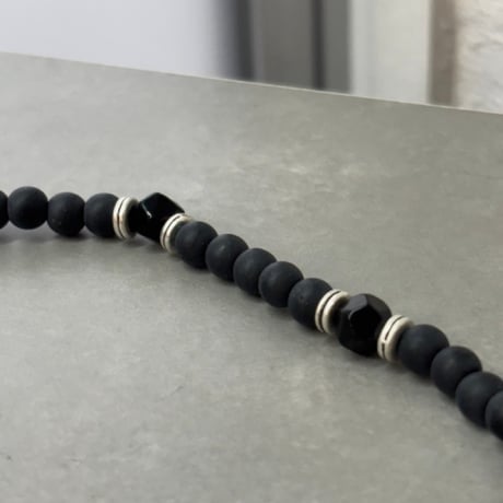 2609NC0406 / Beads statement Necklace（Black）