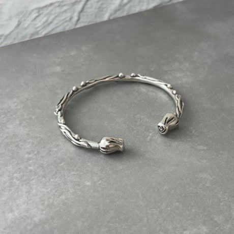 2609BR0152 / Rose & vine metal bangle（Silver）