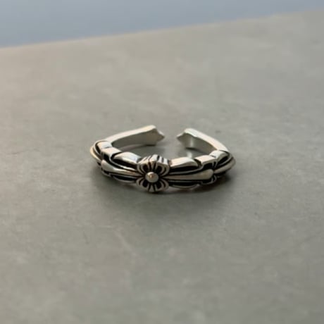 2609RG0841 /  Carved cross motif ring （Silver）