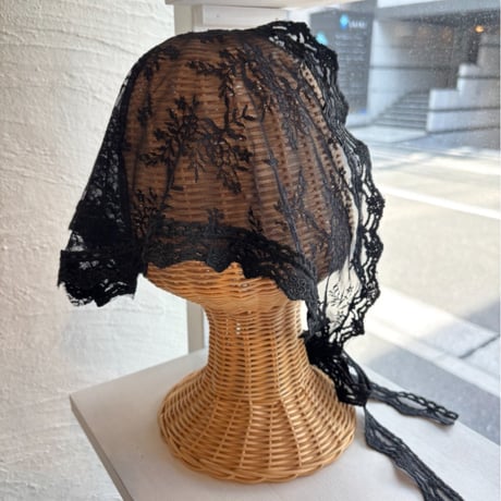 2608GS075(S) / Sheer Lace Scarf (Flower/Black)