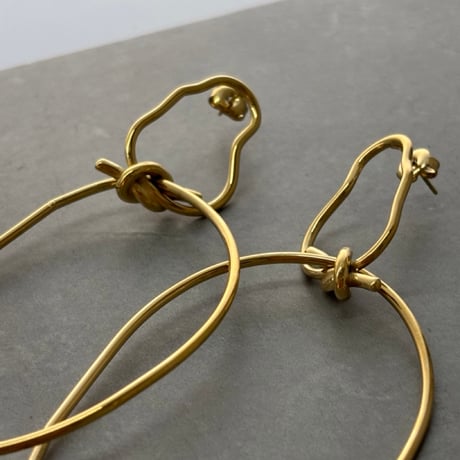 2608PR0853 / Nuance Knot Hoop pierce（Gold）