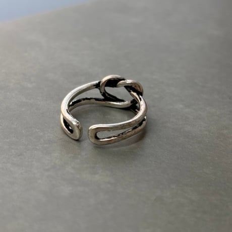 2609RG0838 / Heart knot ring （Silver）