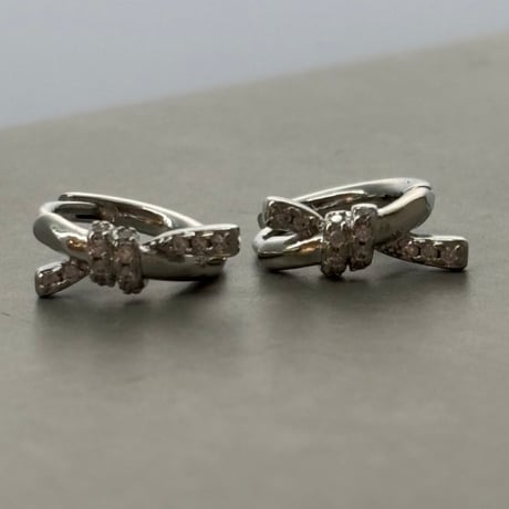 2610PR0863 / Crystal Knot Hoop Pierce（Silver）