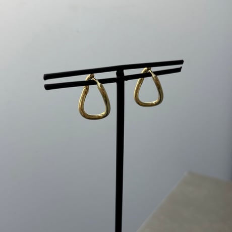 2608PR0854 / Nuance Curve Hoop pierce（Gold）