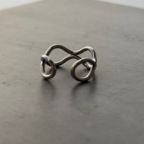 2608RG0826 / Oval wave design ring（Silver）