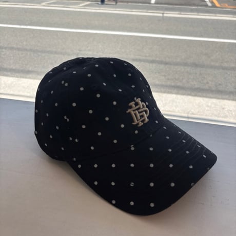 2607HW072(S) / Dot  Initial Embroidery Cap（Black）