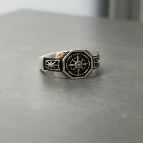 2609RG0836 / Compass motif inlay t ring （Silver）