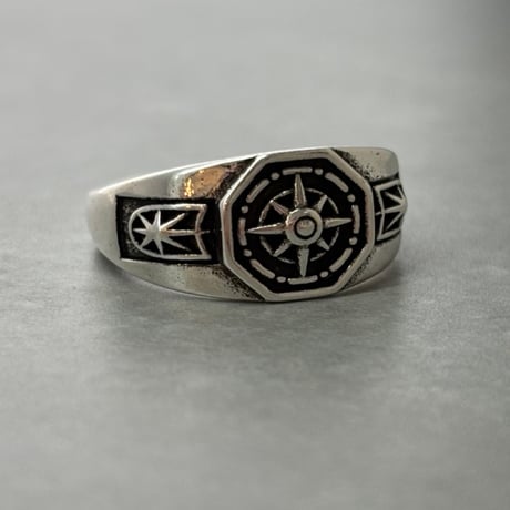 2609RG0836 / Compass motif inlay t ring （Silver）