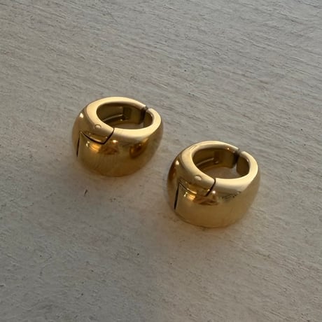 2607ER006 / Mini Drop Hoop Clip-on Earrings（Gold）
