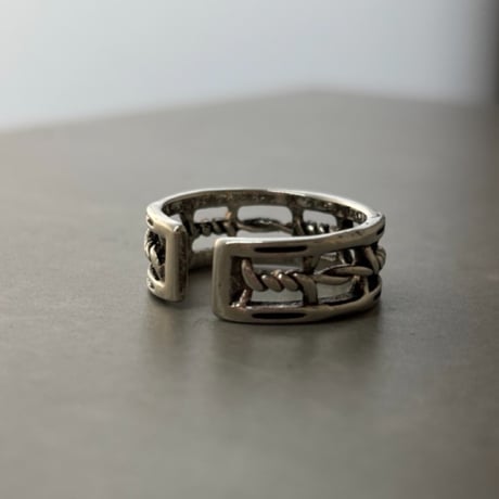 2610RG0846 / Barbed Wire Open  ring （Silver）