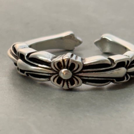 2609RG0841 /  Carved cross motif ring （Silver）