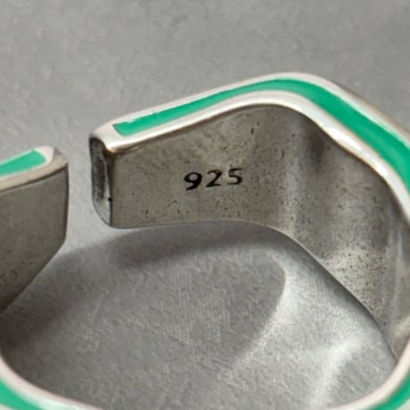 2610RG0848 /  Green Accent Massage ring （Silver）