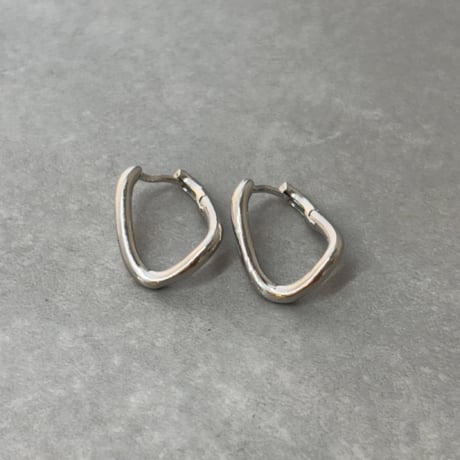 2608PR0854 / Nuance Curve Hoop pierce（Silver）