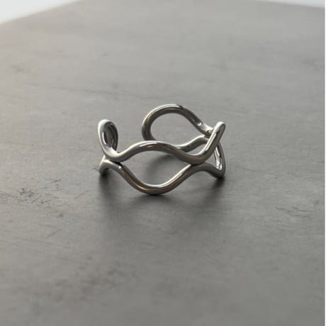 2608RG0826 / Oval wave design ring（Silver）