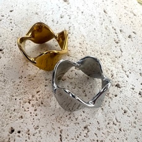 2608RG0822  / Wave volume ring（Silver）