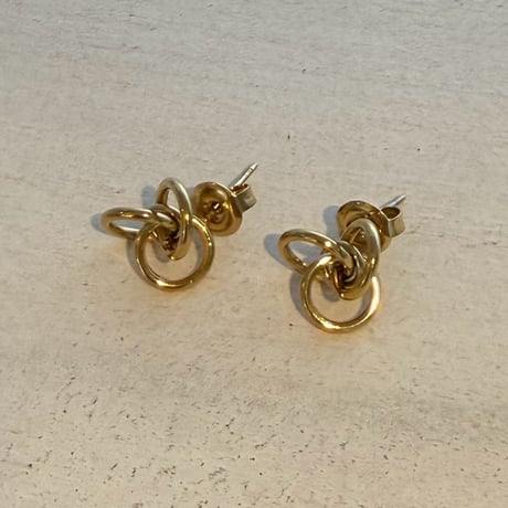 2607PR0849 / Twist Circle Connect pierce（Gold）