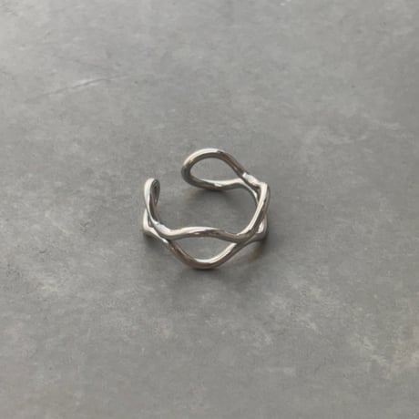 2608RG0826 / Oval wave design ring（Silver）