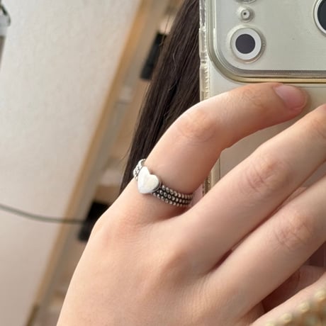 2608RG0828 / Triple line heart motif ring（Silver）