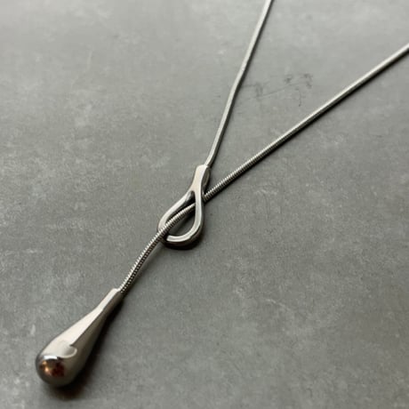 2609NC0405 / Heart motif drop Y-Necklace（Silver）