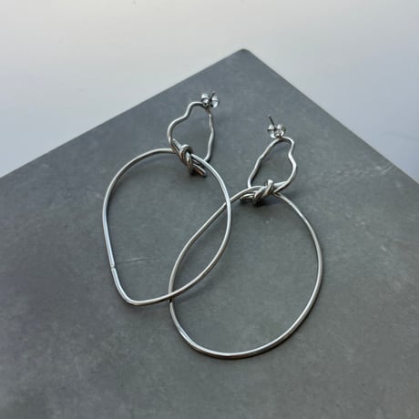 2608PR0853 / Nuance Knot Hoop pierce（Silver）
