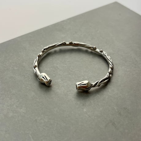 2609BR0152 / Rose & vine metal bangle（Silver）
