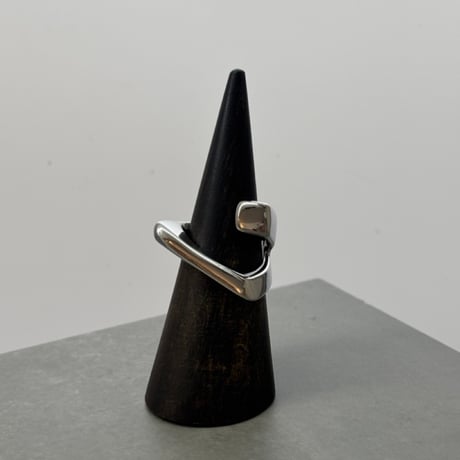 【Select】IM26AC_RG060 / Bold Square Ring（Silver）